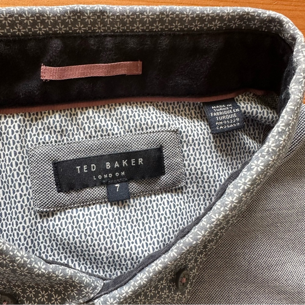 TED BAKER LONDON SS Woven Collar Polo printed blue button collar. Size: 7 (XXL) - Picture 4 of 9